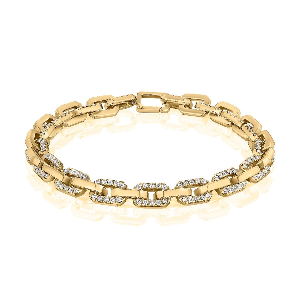 Dazzling Diamond-Studded Chain Link Bracelet