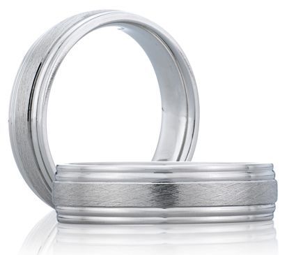 Scratch Finish Modern Men's Ring, photograph 3