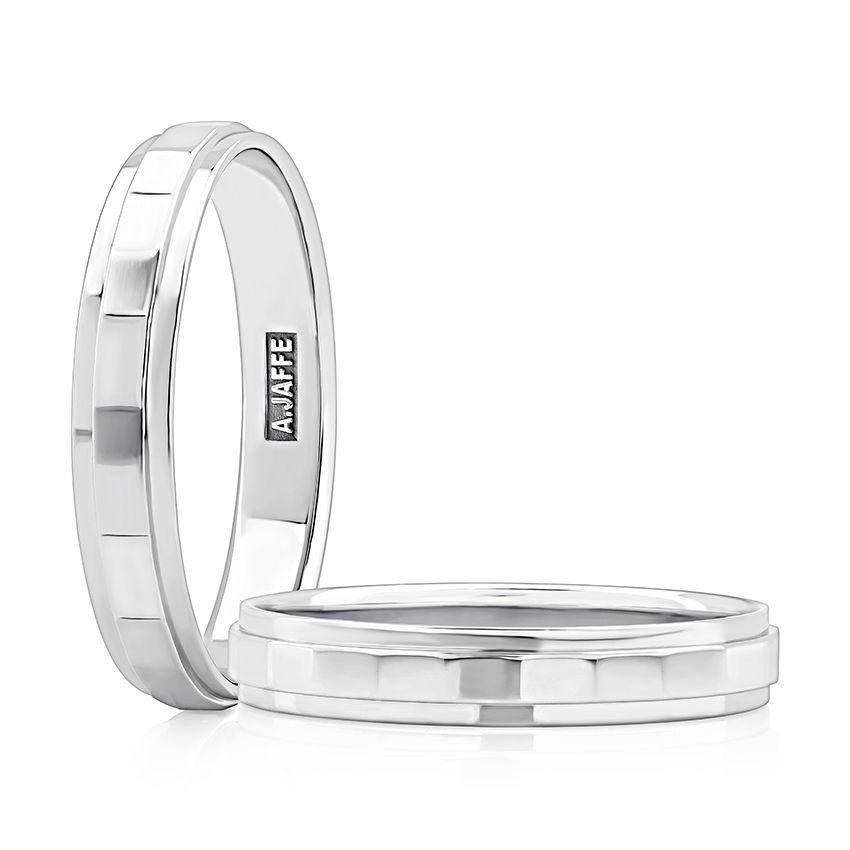 Hammered Platinum Men's Wedding Band