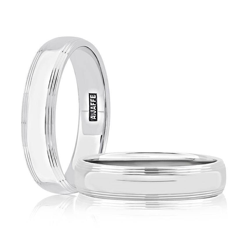 Classic Platinum Men's Wedding Band