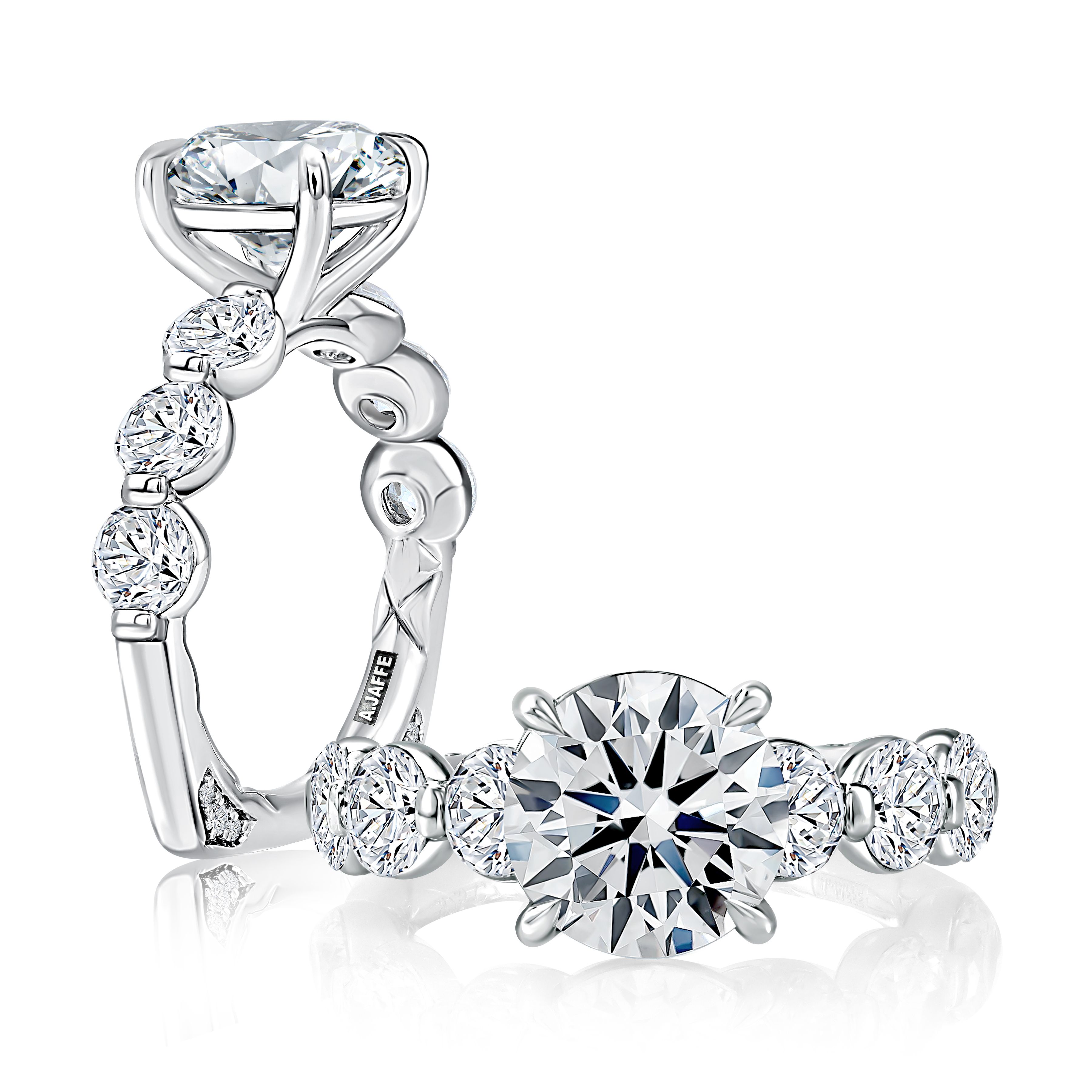 Round Center Diamond Engagement Ring with Single Shared Prong Quilts® Interior and Signature Foundation® Diamond Band