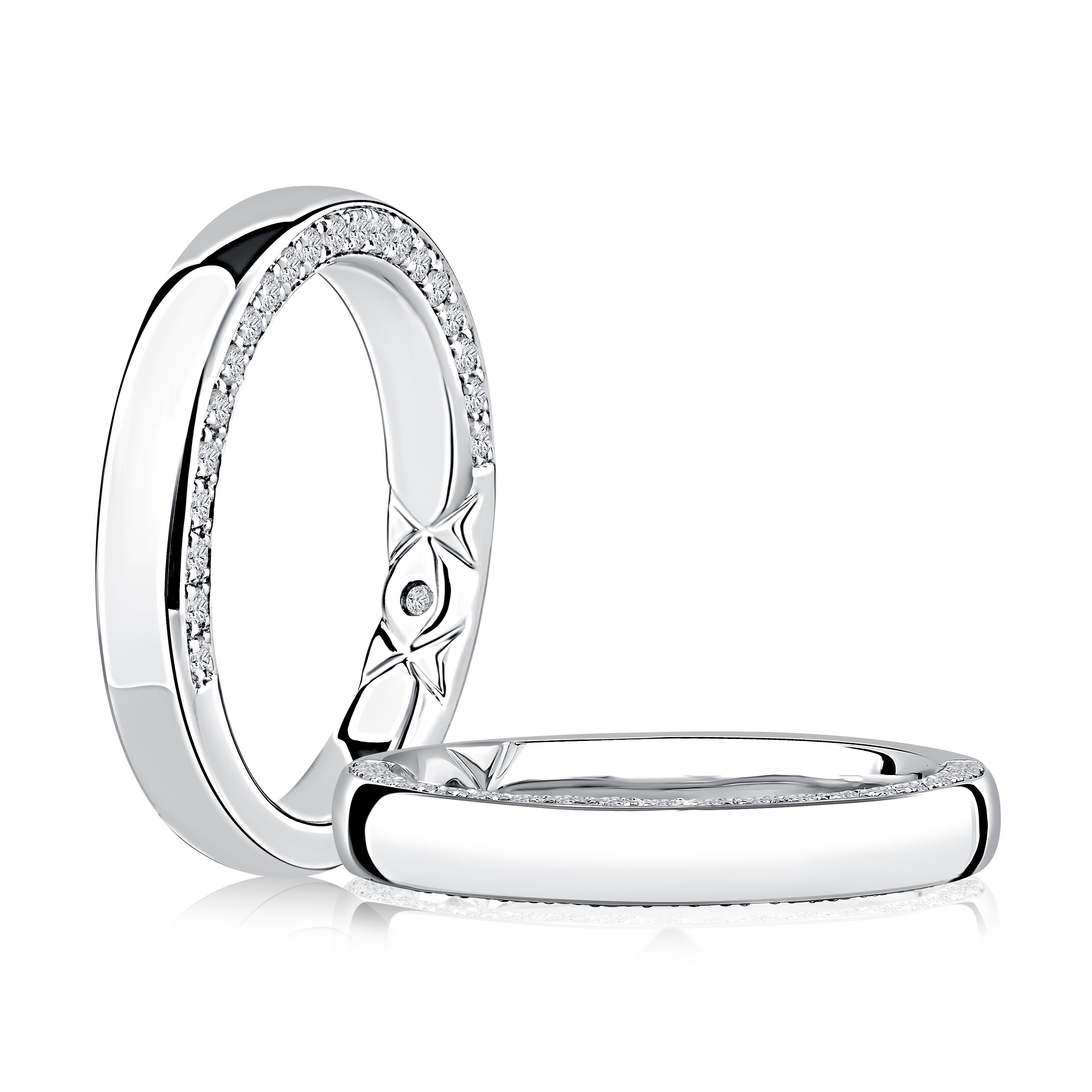 Diamond Lined Classic Band with Quilts® Interior