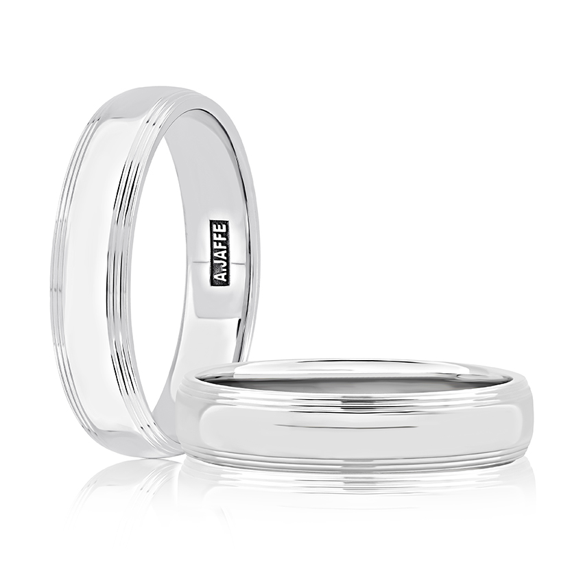 Classic Platinum Men's Wedding Band