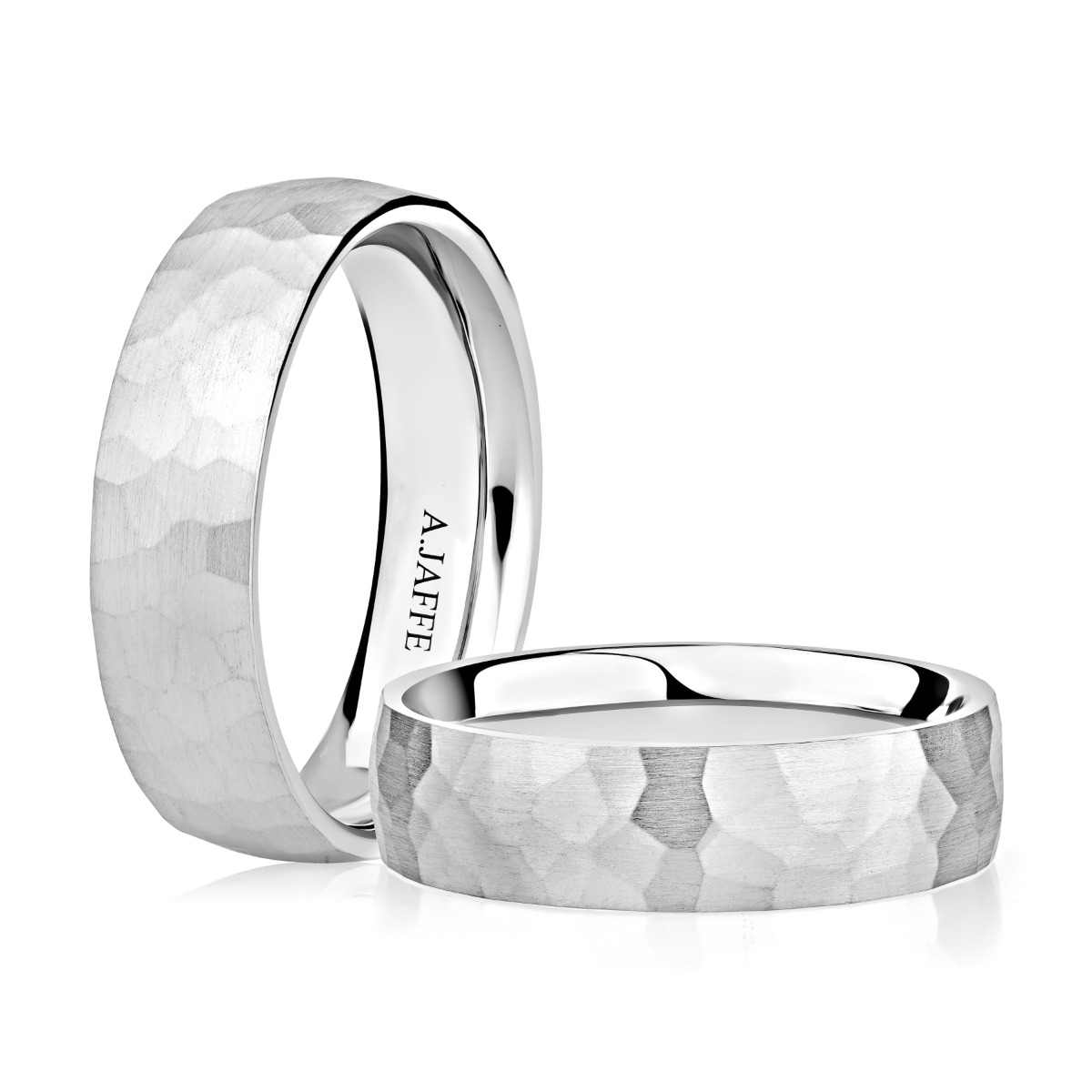 Men’s Hammered Wedding Band with Polished Interior