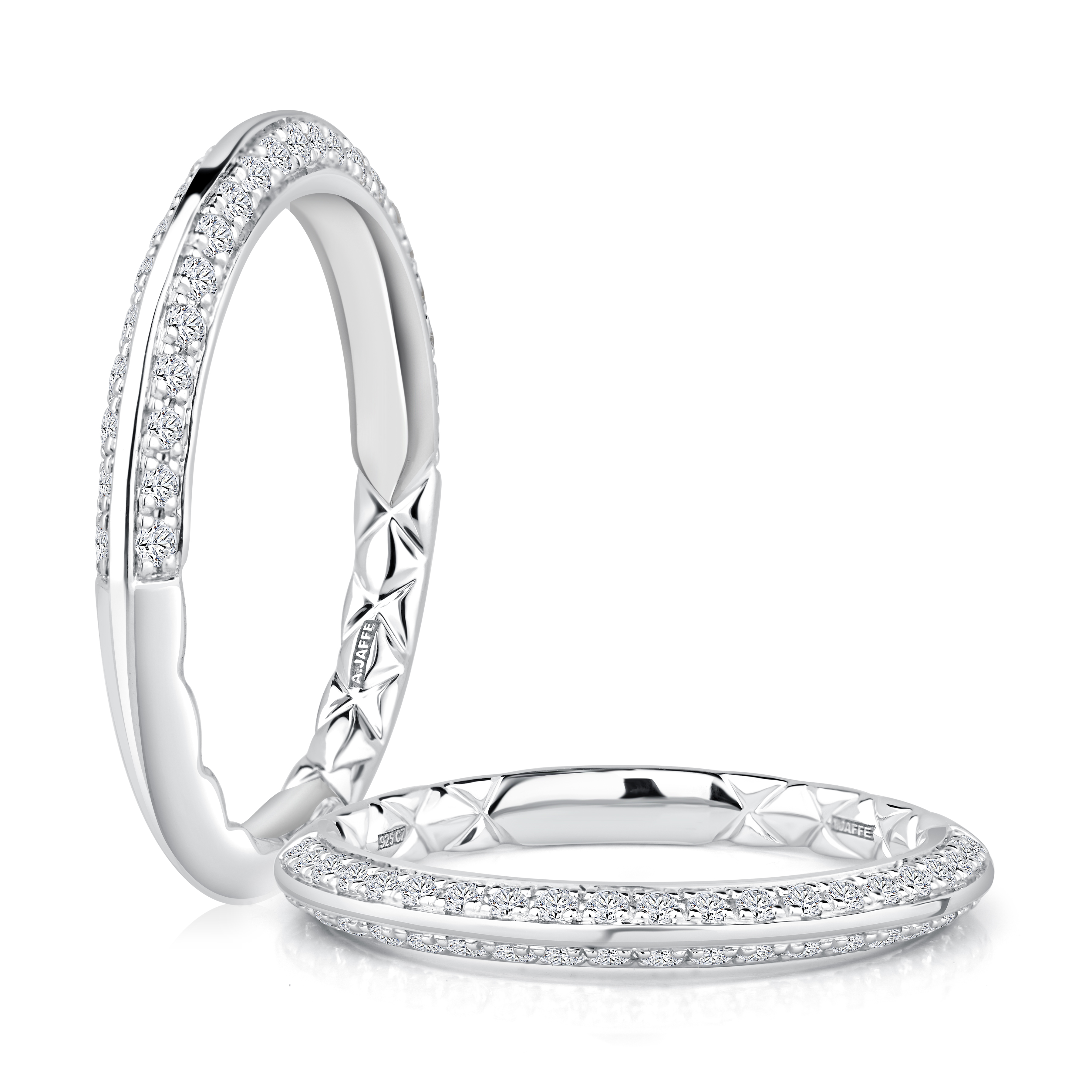 Diamond Studded Knife Edged Wedding Band with Quilts® Interior